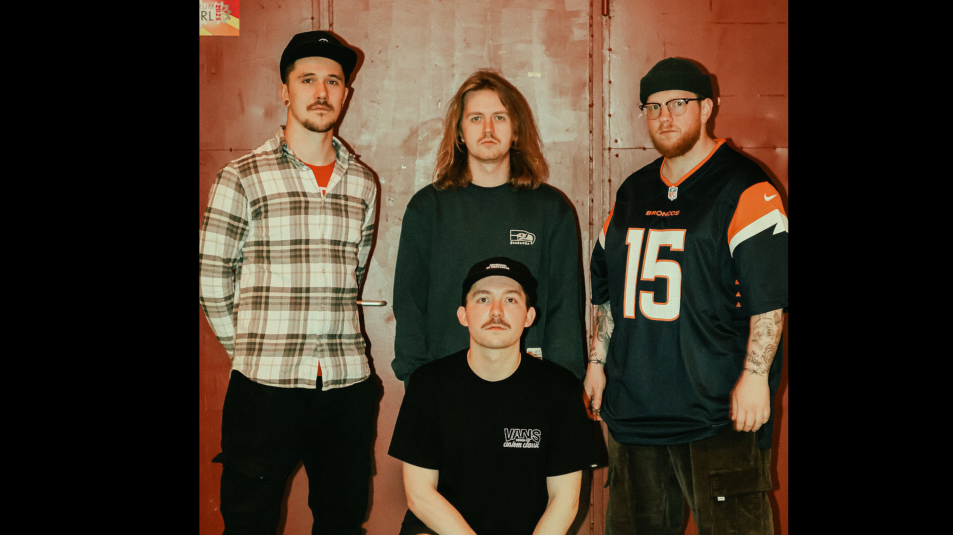 Die vier Mitglieder der Band Goose Park blicken emotionslos in die Kamera